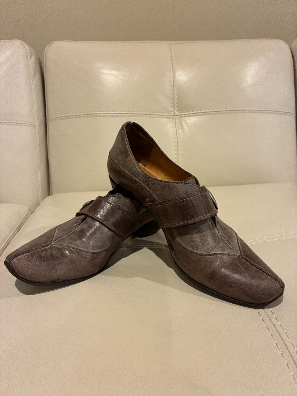 FIDJI Shoes Retro Hippie Antique Brown Leather Comfort Mary Jane Heels Size 6.5